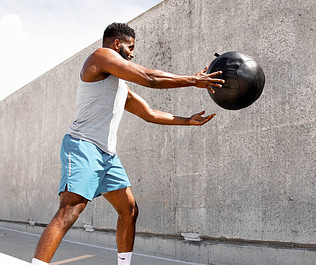 30-Minute Best Medicine Ball Workout For Weight Loss
